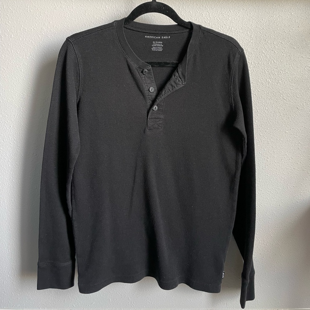 XS American Eagle black knit long sleeve shirt